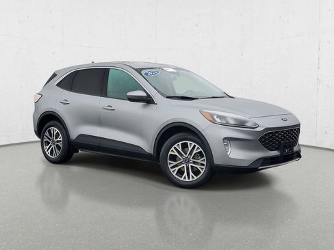 Certified 2022 Ford Escape SEL image 2