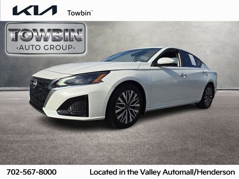 Used 2023 Nissan Altima 2.5 SV image 1