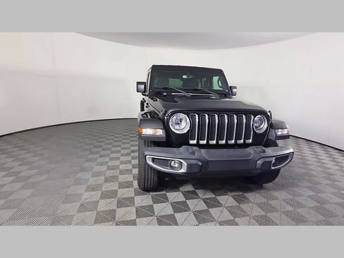 Used 2019 Jeep Wrangler Unlimited Sahara AWD/4WD image 51