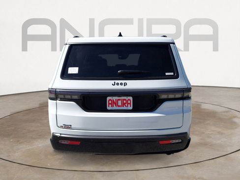 New 2026 Jeep Grand Wagoneer L Limited w/ Premium Group II AWD/4WD image 9