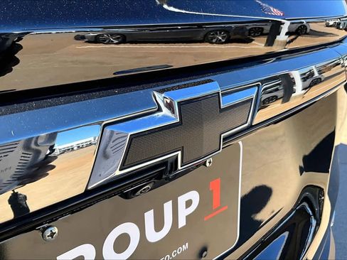 Used 2024 Chevrolet Traverse RS image 29