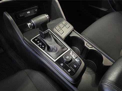 Used 2023 Kia Sportage LX image 23