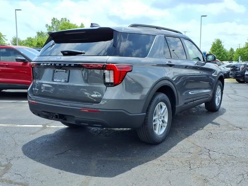 Used 2026 Ford Explorer Active AWD/4WD image 4