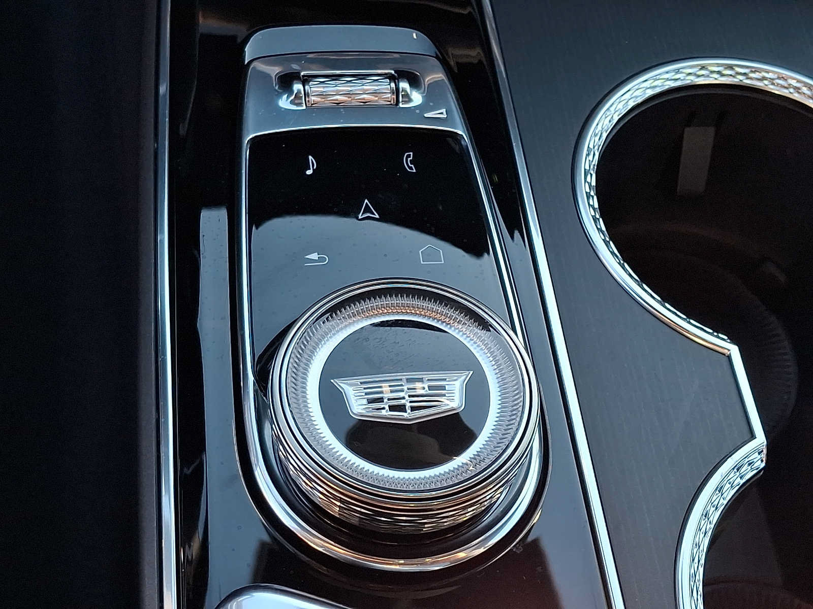 Used 2026 Cadillac Lyriq Luxury AWD/4WD image 25