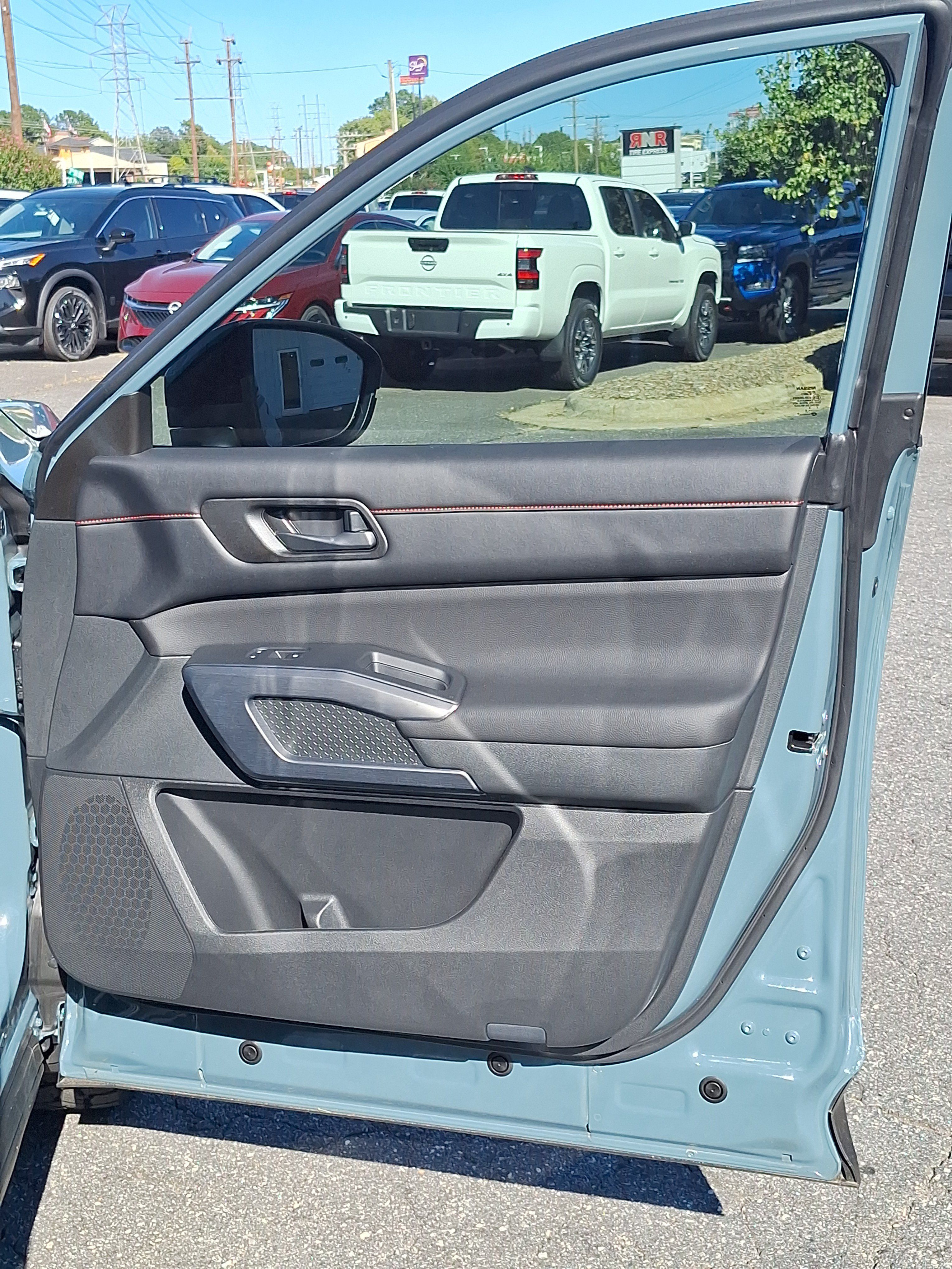 Certified 2026 Nissan Pathfinder Rock Creek w/ Rock Creek Premium Package AWD/4WD image 29