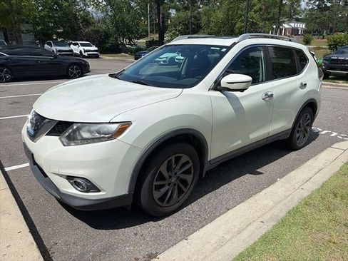 Used 2016 Nissan Rogue SL w/ SL Premium Package FWD image 3