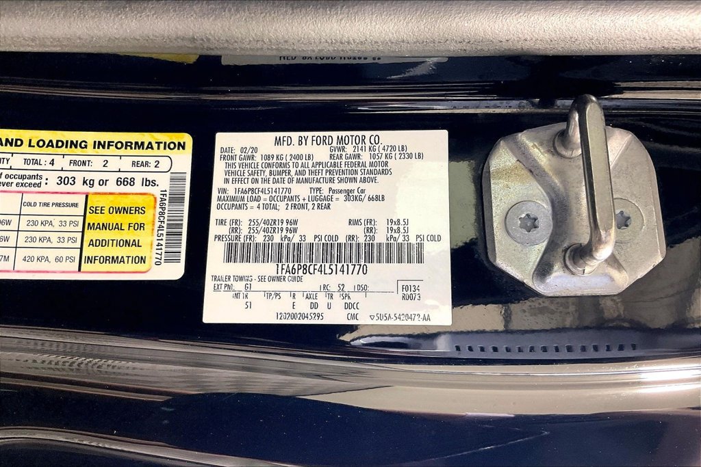 Used 2020 Ford Mustang GT Premium w/ Equipment Group 401A RWD image 40