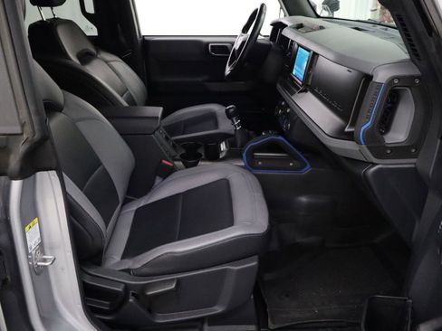 Used 2022 Ford Bronco Black Diamond image 32
