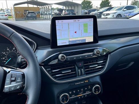 Used 2022 Ford Escape SEL w/ SEL Stealth AWD Package image 9