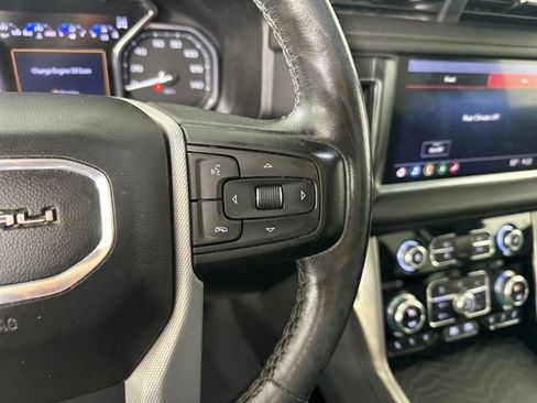 Used 2021 GMC Yukon Denali w/ Denali Premium Package image 16