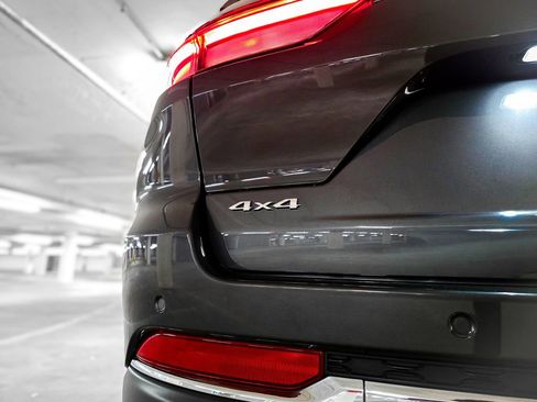 Used 2022 Jeep Grand Cherokee Limited w/ Luxury Tech Group II image 11