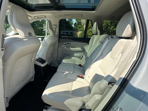 Used 2024 Volvo XC90 T8 Plus w/ Protection Package Premier AWD/4WD image 25