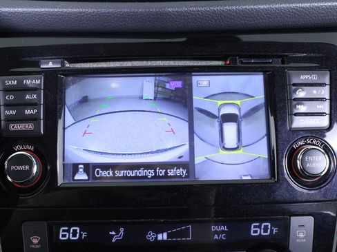 Used 2017 Nissan Rogue SL w/ SL Premium Package image 26