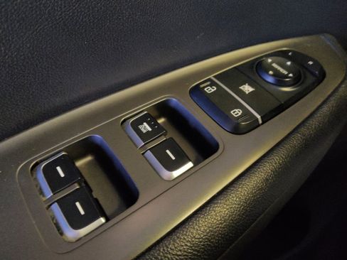Used 2020 Kia Optima LX FWD image 27