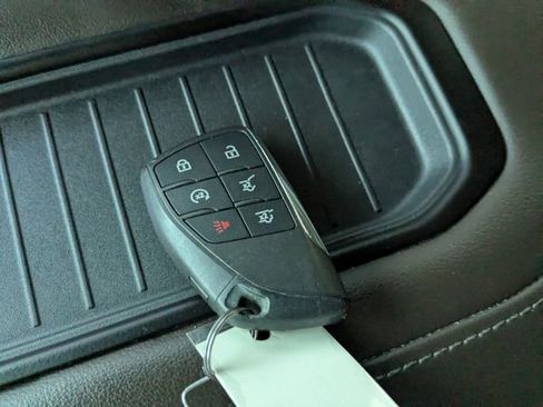 Used 2021 Chevrolet Tahoe LT image 32