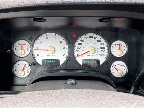 Used 2005 Dodge Ram 1500 Truck SLT image 12