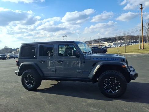 Used 2023 Jeep Wrangler Unlimited Rubicon 4xe w/ Cold Weather Group AWD/4WD image 6
