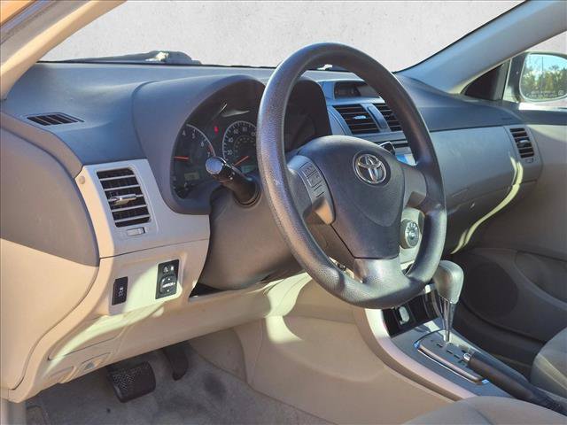 Used 2012 Toyota Corolla LE FWD image 2
