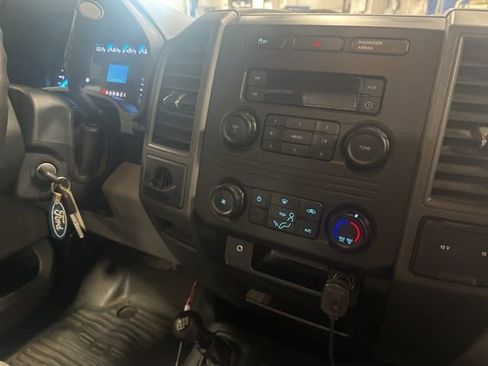 Used 2017 Ford F250 XL w/ Snow Plow Prep Package image 23