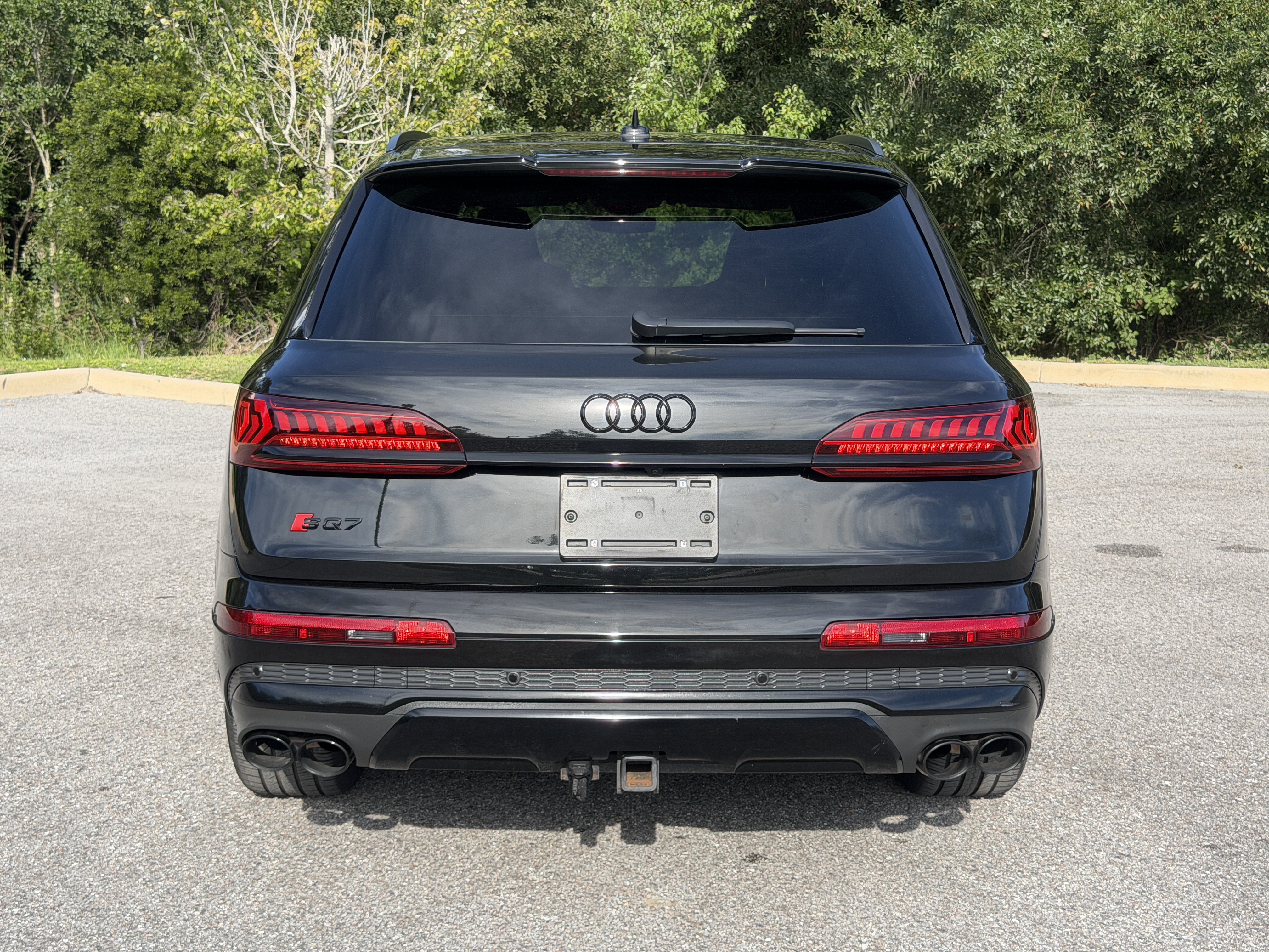 Used 2023 Audi SQ7 Prestige AWD/4WD image 6