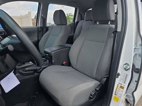 Used 2023 Toyota Tacoma SR AWD/4WD image 12