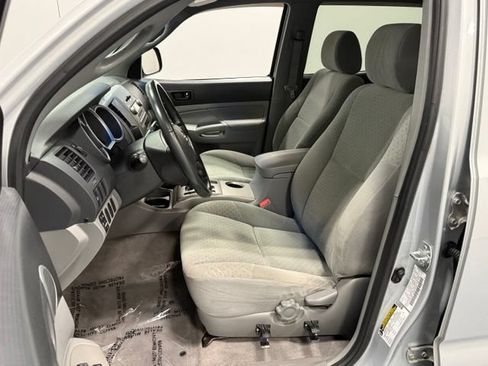Used 2006 Toyota Tacoma PreRunner RWD image 15