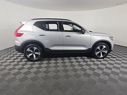 Certified 2023 Volvo XC40 B5 Ultimate w/ Climate Package AWD/4WD image 9