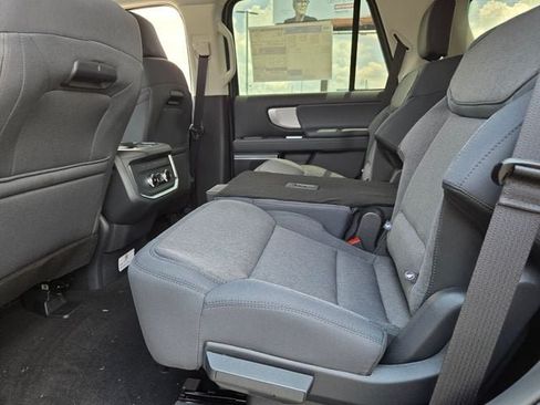 New 2026 Ford Expedition Active RWD image 33