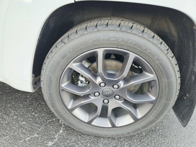 Used 2021 Jeep Grand Cherokee High Altitude AWD/4WD image 11