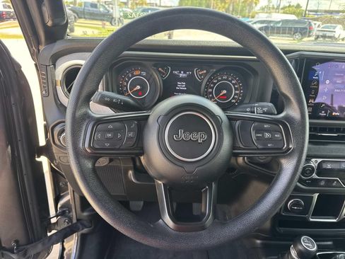 Used 2024 Jeep Wrangler Sport AWD/4WD image 20