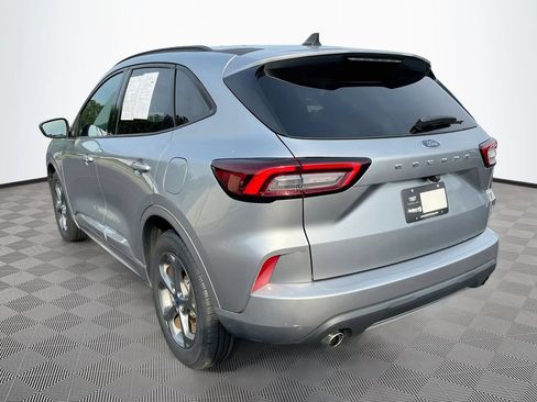 Used 2023 Ford Escape ST-Line FWD image 8