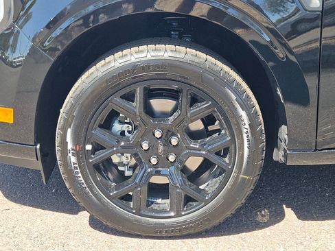 New 2025 Ford Maverick Lobo image 7