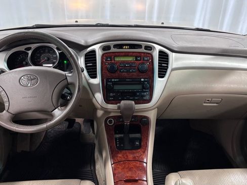 Used 2007 Toyota Highlander Sport AWD/4WD image 10