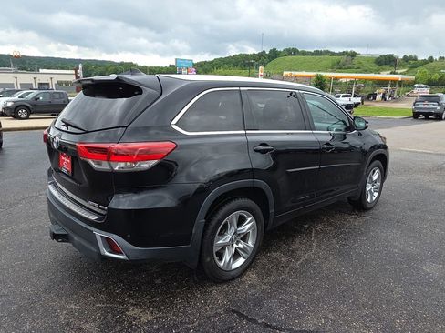 Used 2018 Toyota Highlander Limited AWD/4WD image 8
