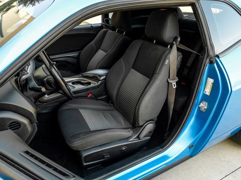 Used 2023 Dodge Challenger SXT w/ Blacktop Package image 37