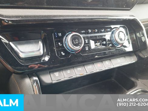 Used 2024 GMC Sierra 2500 AT4 AWD/4WD image 23