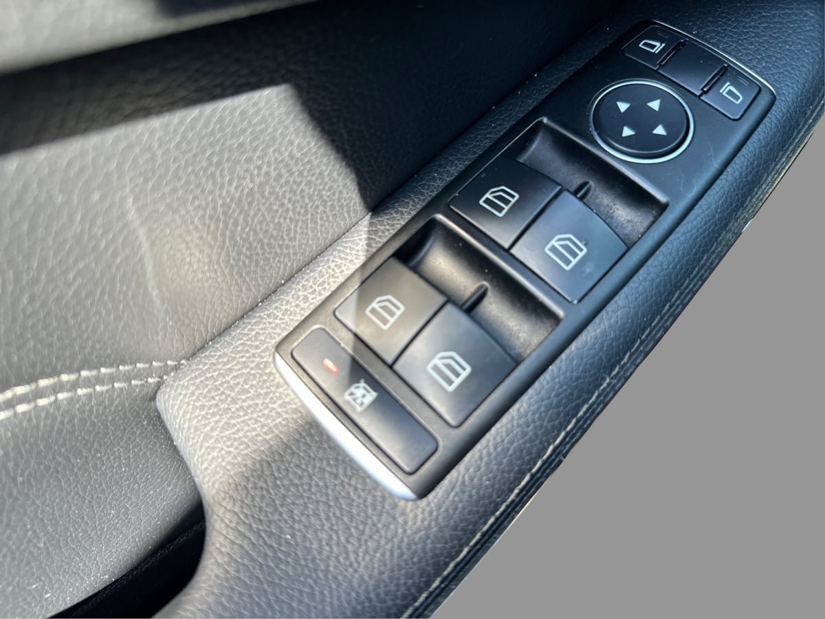 Used 2014 Mercedes-Benz E 350 4MATIC Sedan w/ Premium 1 Package image 32