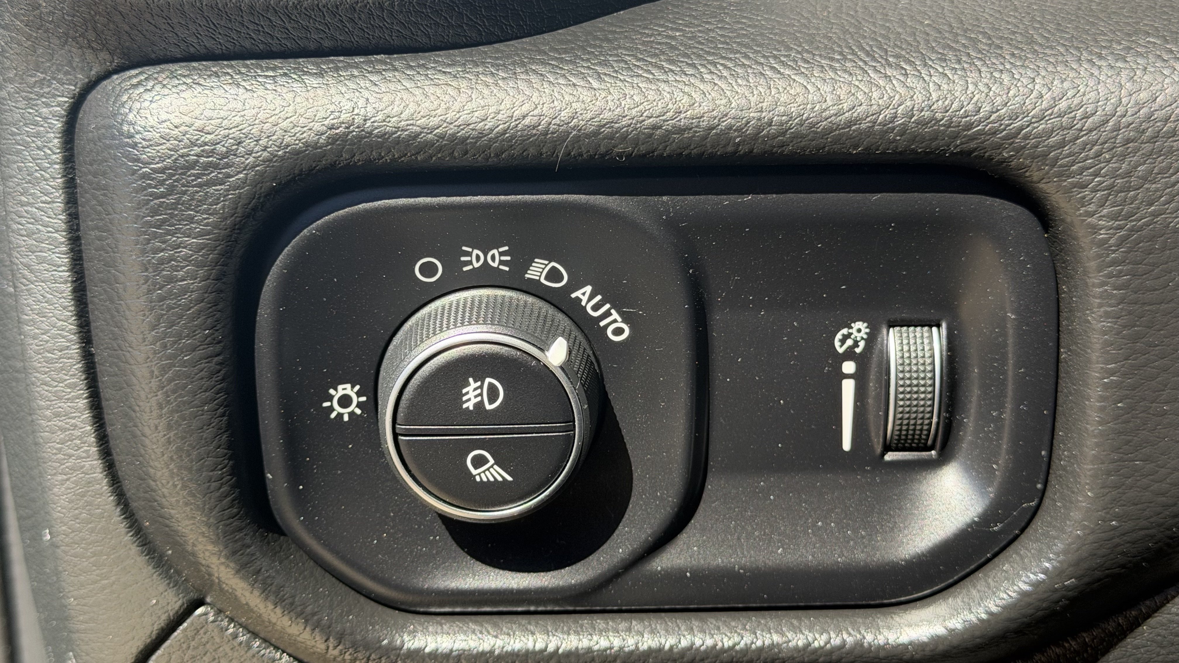Used 2022 RAM 1500 Big Horn AWD/4WD image 19