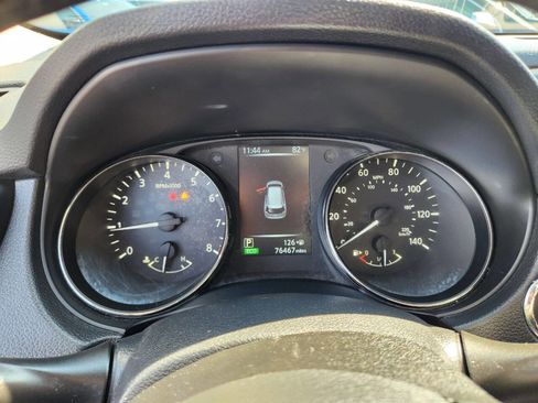 Used 2017 Nissan Rogue SV image 26