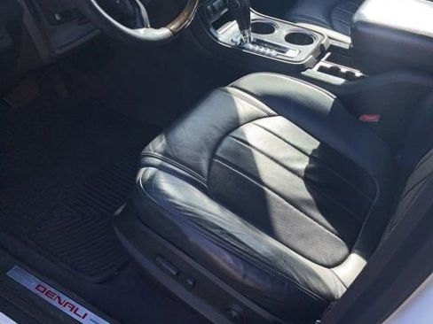 Used 2012 GMC Acadia Denali AWD/4WD image 7