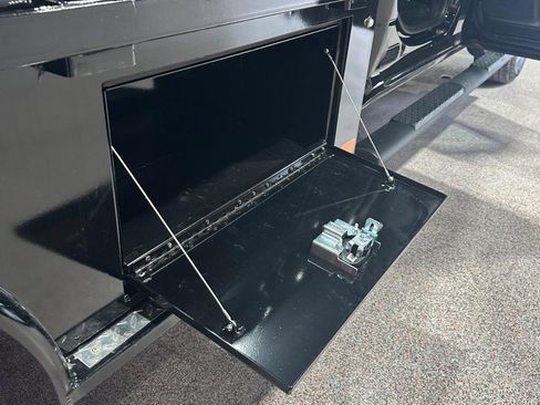 Used 2022 RAM 3500 Tradesman w/ Chrome Appearance Group image 47