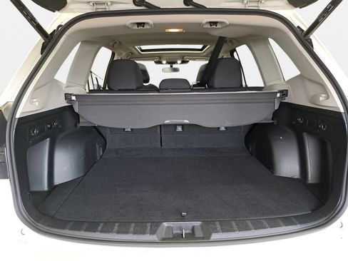 Used 2022 Subaru Forester Premium AWD/4WD image 12