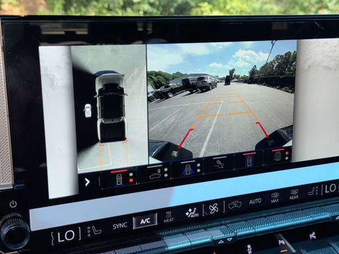Used 2025 GMC Hummer EV 3X w/ Extreme Off-Road Package AWD/4WD image 28