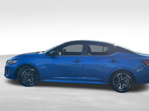 Used 2024 Nissan Sentra SR image 4