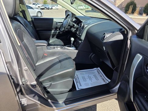 Used 2011 Nissan Rogue SV w/ SL Pkg image 11