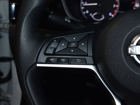 Used 2024 Nissan Sentra SV image 18