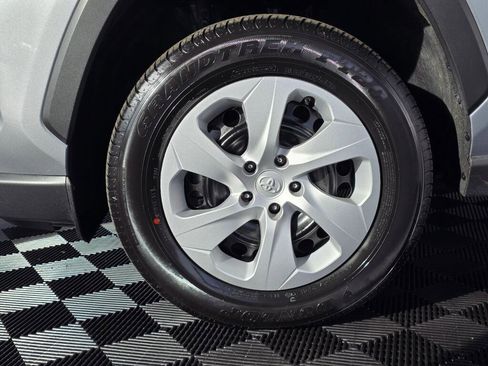 Used 2025 Toyota RAV4 LE image 56