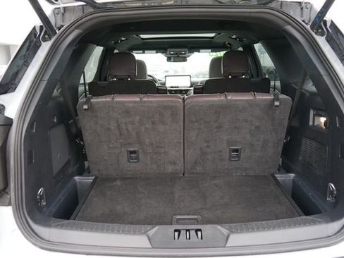 Certified 2025 Ford Explorer Platinum w/ LUX Leather Package image 7