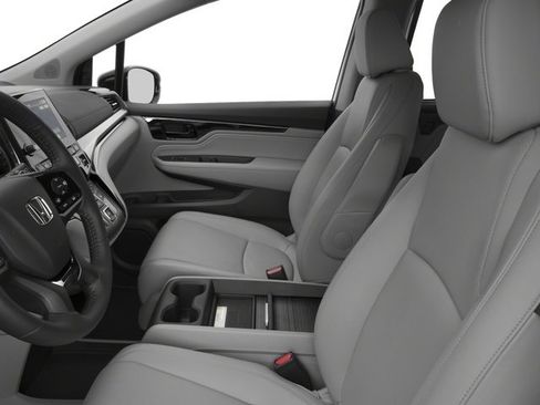 Used 2018 Honda Odyssey Elite image 9