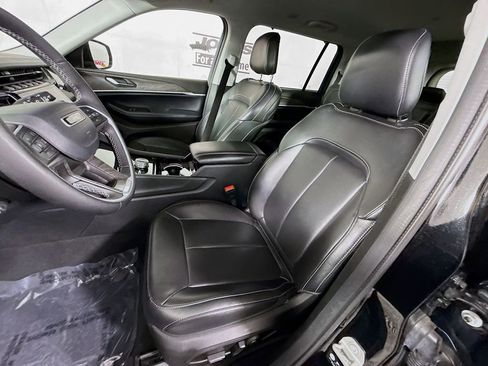 Used 2023 Jeep Grand Cherokee L Limited w/ Luxury Tech Group II image 26